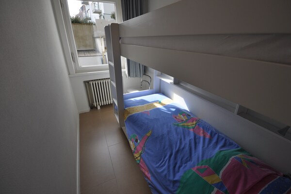 Foto van Appartement in Duinbergen bij Zeilclub - Vakantiehuis in KNOKKE-HEIST - BedRoom