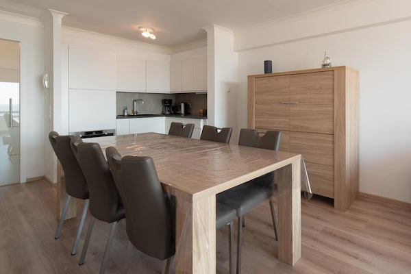 Foto van Appartement in Mariakerke met Zeezicht - Vakantiehuis in OSTEND - DiningRoom