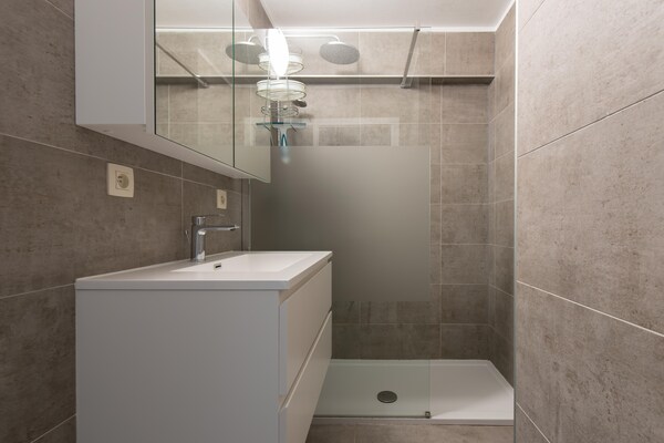 Foto van Appartement in Mariakerke met Zeezicht - Vakantiehuis in OSTEND - BathRoom