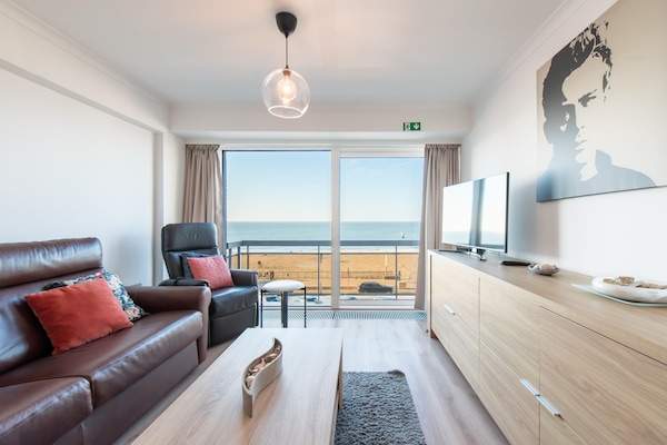 Foto van Appartement in Mariakerke met Zeezicht - Vakantiehuis in OSTEND - LivingRoom