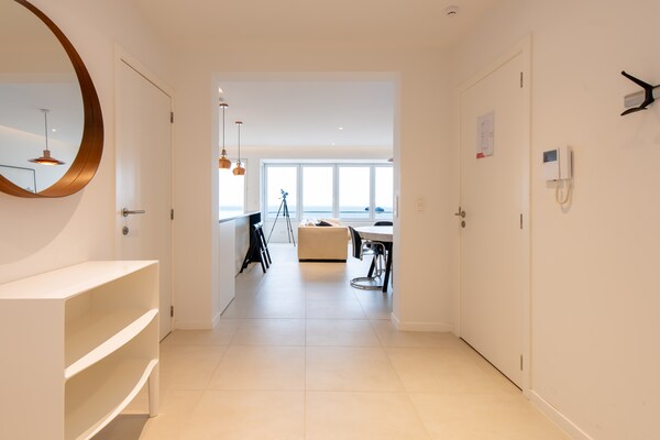 Foto van Appartement op Zeedijk met zeezicht - Vakantiehuis in MIDDELKERKE - Landing