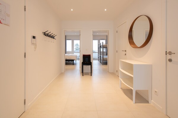 Foto van Appartement op Zeedijk met zeezicht - Vakantiehuis in MIDDELKERKE - Landing