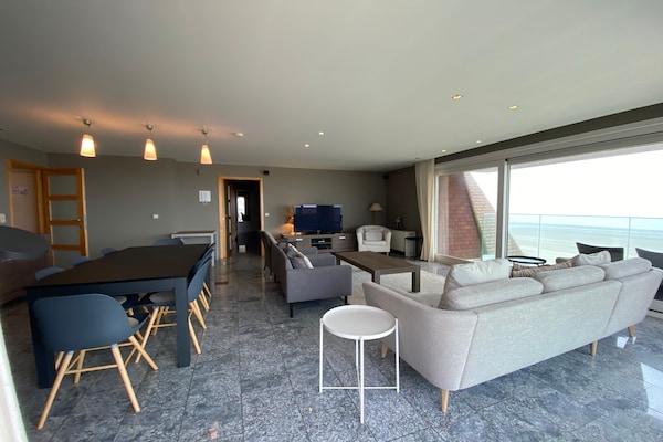 Foto van Appartement Nieuwpoort met Zeezicht - Vakantiehuis in Nieuwpoort - DiningRoom