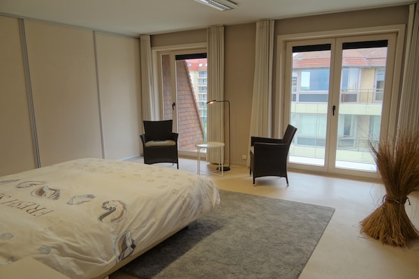 Foto van Appartement Nieuwpoort met Zeezicht - Vakantiehuis in Nieuwpoort - BedRoom