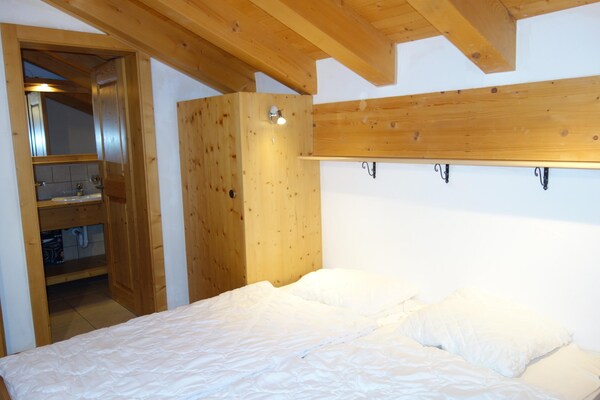 Foto van Appartement op een heuveltop met uitzicht - Vakantiehuis in Veysonnaz - BedRoom