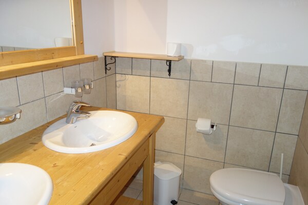Foto van Appartement op een heuveltop met uitzicht - Vakantiehuis in Veysonnaz - BathRoom
