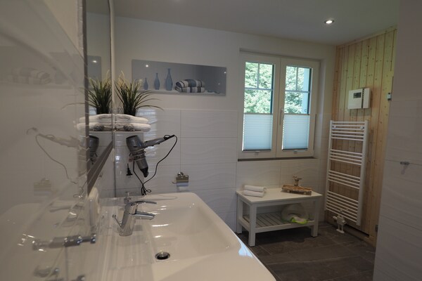 Foto van Sprookjesachtig vakantiehuis in Rerik met terras - Vakantiehuis in Rerik - BathRoom