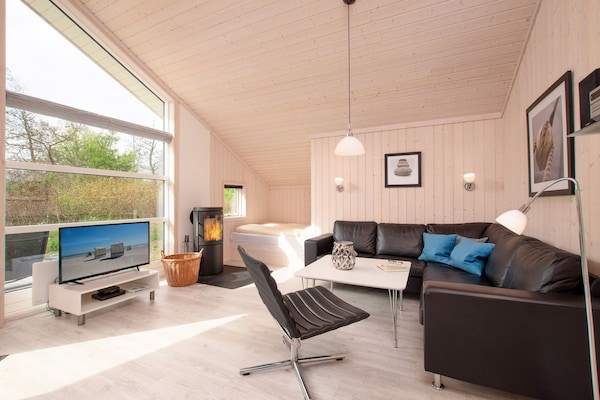 Foto van Deluxe Coastal Lodge met sauna - Vakantiehuis in Großenbrode - LivingRoom