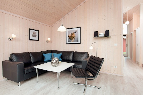 Foto van Deluxe Coastal Lodge met sauna - Vakantiehuis in Großenbrode - LivingRoom