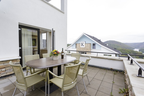 Foto van Comfortabel appartement in de natuur - Vakantiehuis in Heimbach - TerraceBalcony