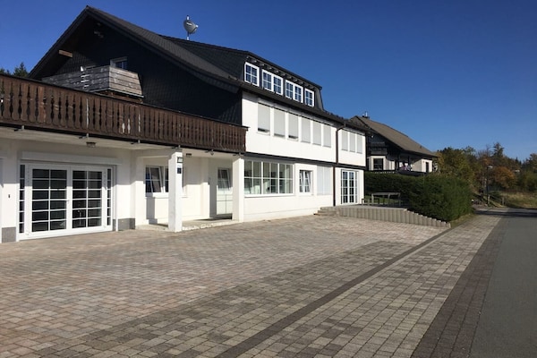 Foto van Appartement vlakbij skigebied in Neuastenberg - Vakantiehuis in Winterberg - ExteriorSummer