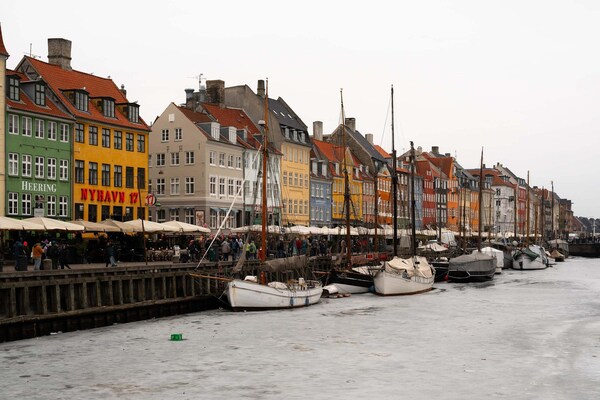 Foto van Deens huis in iconische binnenplaats van Nyhavn - Vakantiehuis in København - AreaSummer1KM