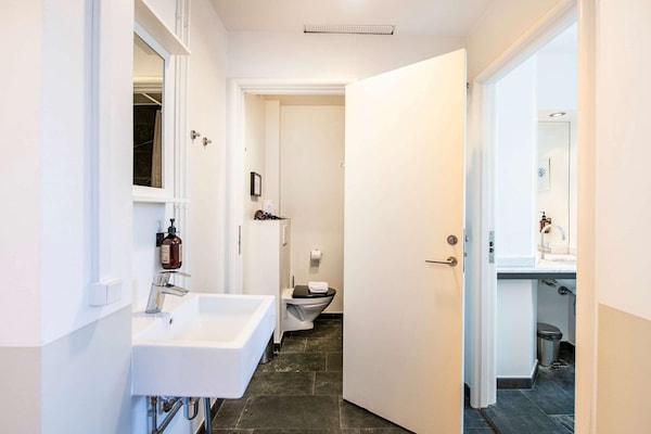 Foto van Familie-uitje in de buurt van Kongens Nytorv - Vakantiehuis in København - BathRoom