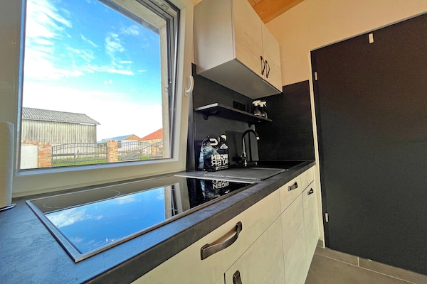 Foto van Vakantieappartement met eigen toegang tot het meer en een aanlegsteiger. - Kitchen