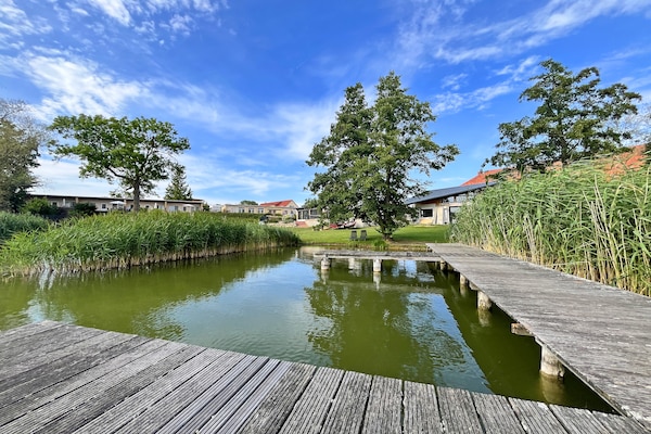 Foto van Vakantieappartement met eigen toegang tot het meer en een aanlegsteiger. - ViewSummer