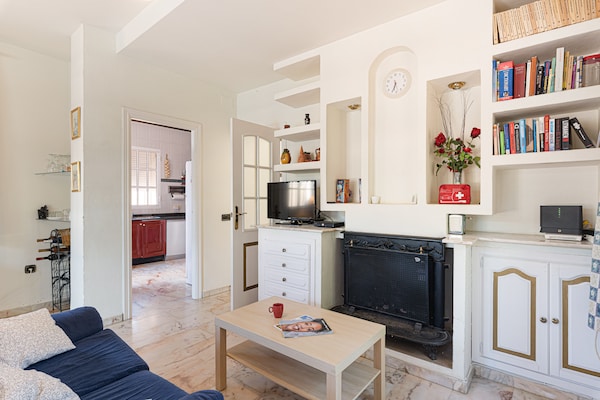 Foto van Vakantiehuis bij Sevilla met zwembad - Vakantiehuis in Sevilla - LivingRoom