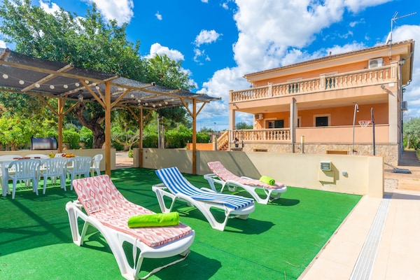 Foto van Villa aan het zwembad op Mallorca - Vakantiehuis in , Illes Balears - ExteriorSummer