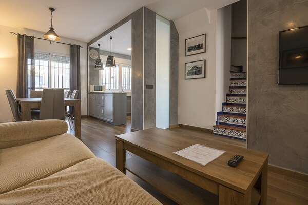 Foto van Villa in La Barrosa bij strand en zwembad - Vakantiehuis in La Barrosa, Cádiz - ExteriorSummer