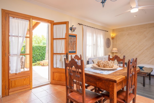 Foto van Charmant huis in Pollença bij Tramuntana - Vakantiehuis in Pollensa, Illes Balears - DiningRoom