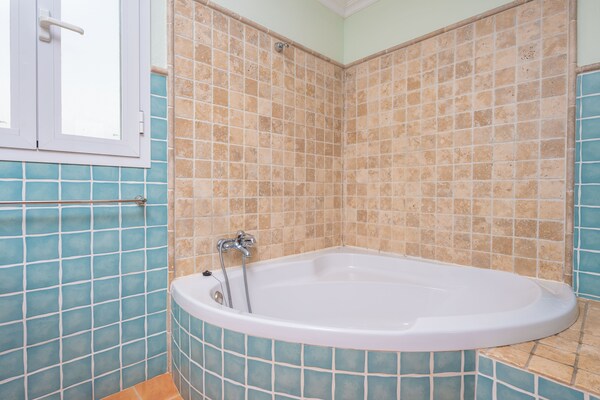 Foto van Charmant huis in Pollença bij Tramuntana - Vakantiehuis in Pollensa, Illes Balears - BathRoom