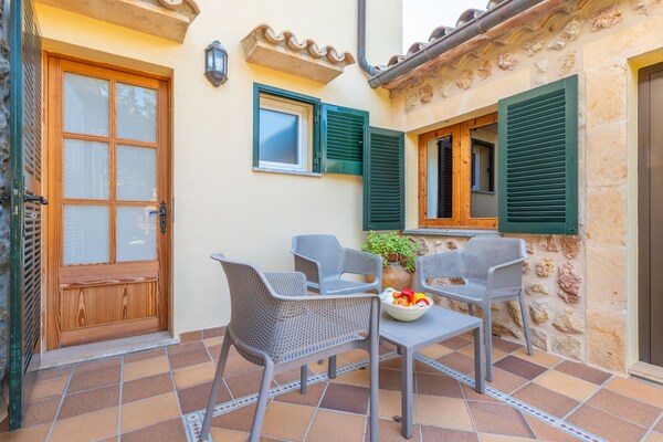Foto van Charmant huis in Pollença bij Tramuntana - Vakantiehuis in Pollensa, Illes Balears - TerraceBalcony