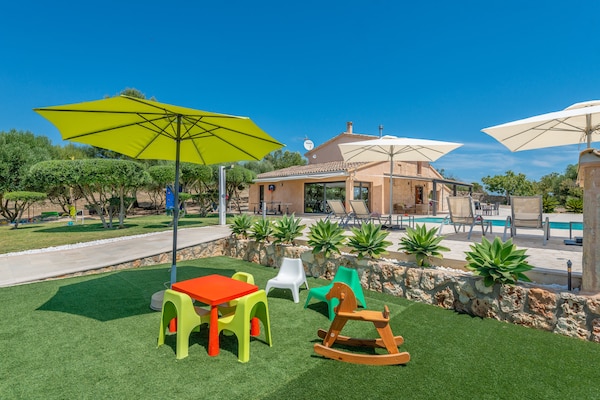 Foto van Huis bij Son Serra met zoutwaterzwembad - Vakantiehuis in Santa Margalida, Illes Balears - Wellness