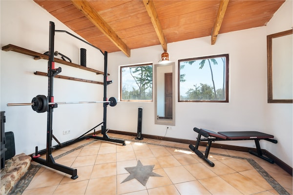 Foto van Villa in Santa Maria met zoutwaterzwembad - Vakantiehuis in Santa María Del Cami, Illes Balears - Ambiance