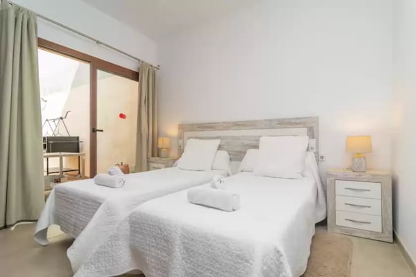 Foto van Ontspannen verblijf in het zonnige Sa Pobla - Vakantiehuis in , Illes Balears - BedRoom