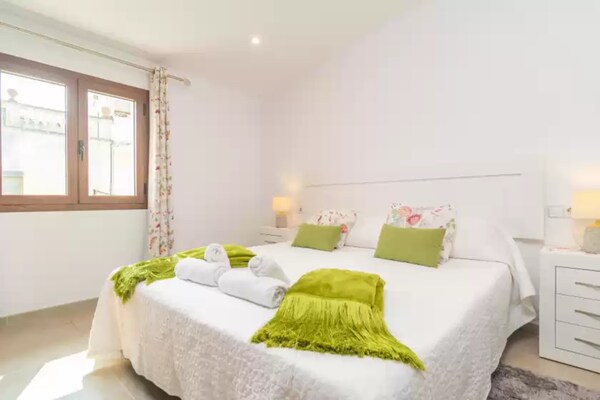 Foto van Ontspannen verblijf in het zonnige Sa Pobla - Vakantiehuis in , Illes Balears - BedRoom