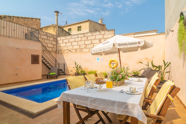 Foto van Ontspannen verblijf in het zonnige Sa Pobla - Vakantiehuis in , Illes Balears - TerraceBalcony