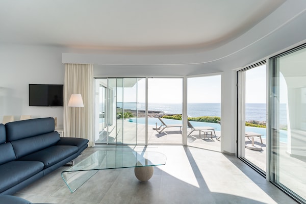 Foto van Villa Gaudina - Villa Con Piscina Privada - Vakantiehuis in , Illes Balears - LivingRoom