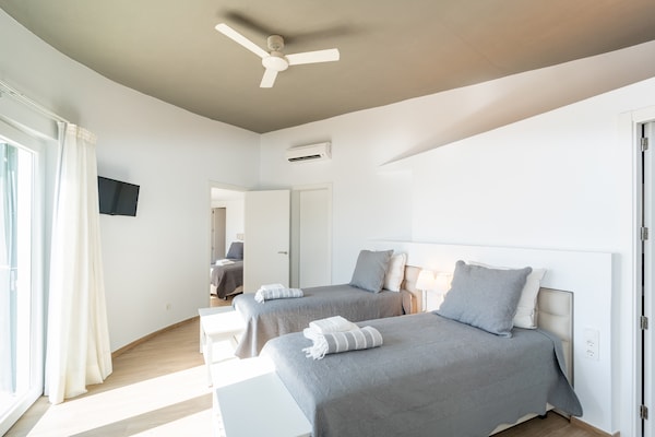 Foto van Villa Gaudina - Villa Con Piscina Privada - Vakantiehuis in , Illes Balears - BedRoom