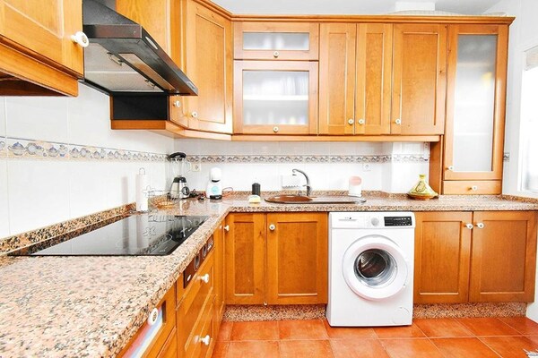 Foto van Huis met terras vlakbij de stranden - Vakantiehuis in Almerimar - Kitchen