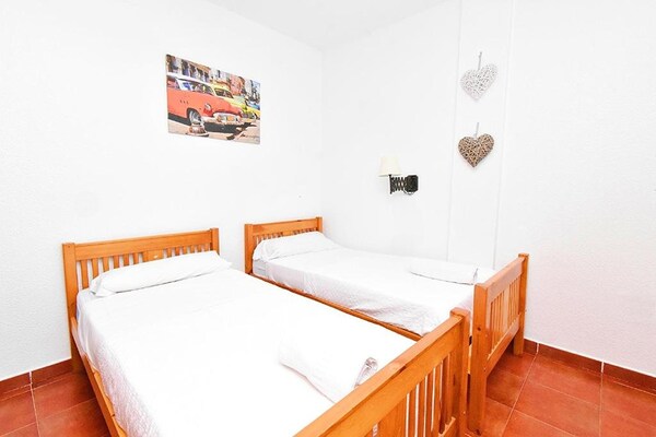 Foto van Huis met terras vlakbij de stranden - Vakantiehuis in Almerimar - BedRoom