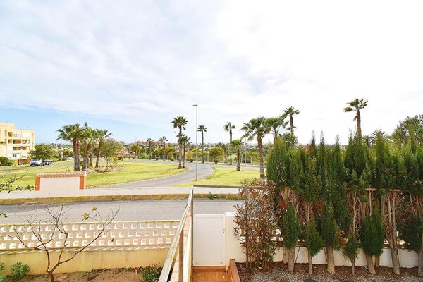 Foto van Huis met terras vlakbij de stranden - Vakantiehuis in Almerimar - GardenSummer