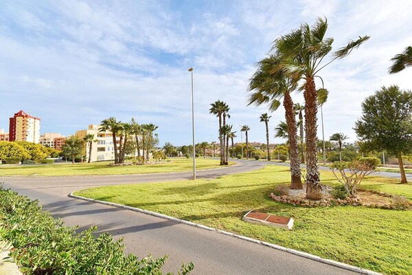 Foto van Huis met terras vlakbij de stranden - Vakantiehuis in Almerimar - AreaSummer1KM