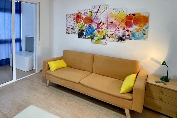 Foto van Appartement in Roquetas de Mar met terras - Vakantiehuis in Roquetas de Mar - LivingRoom