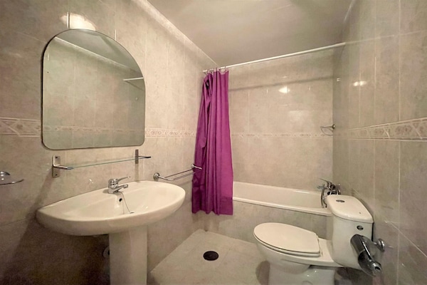 Foto van Appartement in Roquetas de Mar met balkon - Vakantiehuis in Roquetas de Mar - BathRoom
