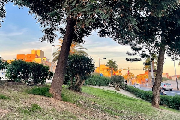 Foto van Appartement in Roquetas de Mar met balkon - Vakantiehuis in Roquetas de Mar - GardenSummer