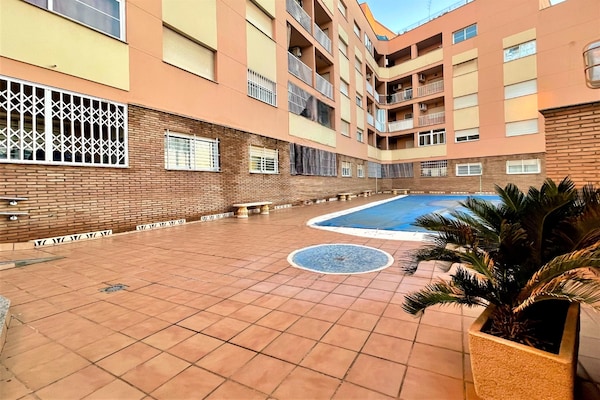 Foto van Appartement in Roquetas de Mar met balkon - Vakantiehuis in Roquetas de Mar - PoolOfHouse