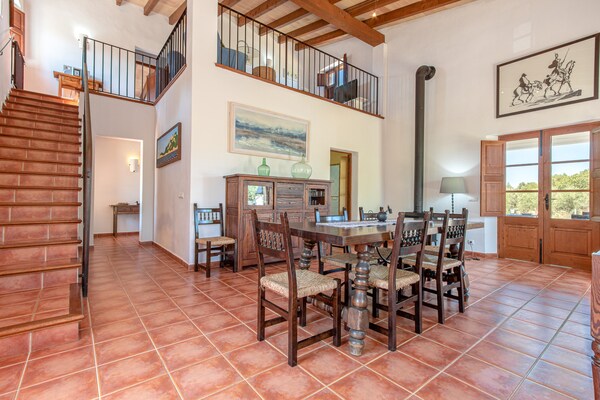 Foto van Villa in Alcudia met privézwembad - Vakantiehuis in Alcúdia - DiningRoom