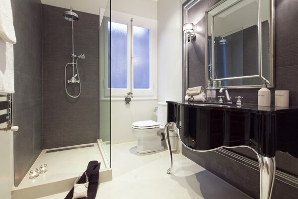 Foto van Appartement in de omgeving van Barcelona - Vakantiehuis in Barcelona - BathRoom
