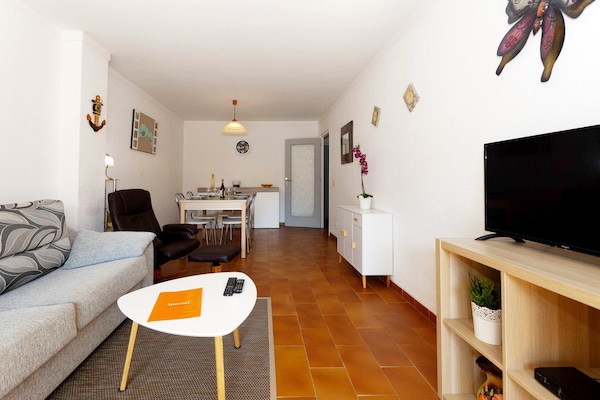 Foto van Comfortabel en ruim appartement in Roses. - Vakantiehuis in Rosas / Roses - LivingRoom