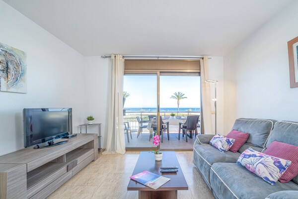Foto van Appartement in Empuriabrava bij strand - Vakantiehuis in Empuriabrava - LivingRoom