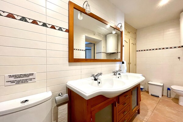 Foto van Villa in Salobreña met Zeezicht - Vakantiehuis in Salobreña - BathRoom