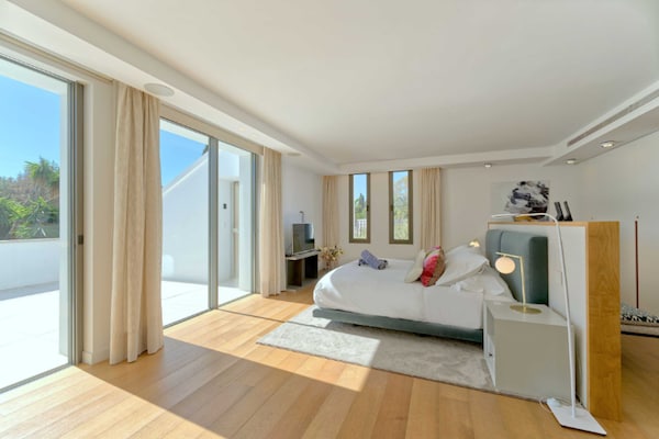 Foto van Ruime villa voor 12 personen in Puerto Banús - Vakantiehuis in Marbella - BedRoom