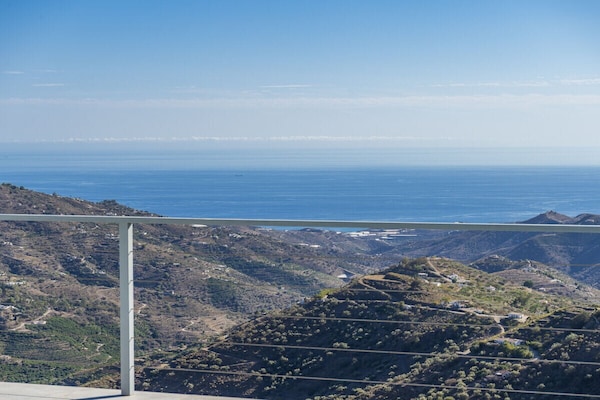 Foto van Finca met 4 slaapkamers - Vakantiehuis in Cómpeta (Málaga) - Untagged