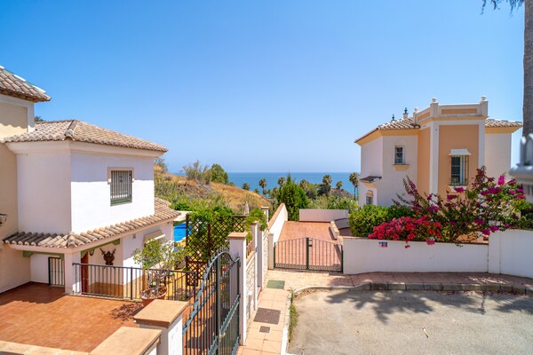 Foto van Villa in Tamango Hill bij Playa Güilche - Vakantiehuis in Torrox Costa - Outdoor