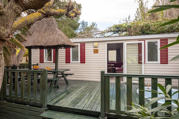 Foto van Cottage in Tarragona met Privéstrand - Vakantiehuis in La Torre del Sol, Tarragona - ExteriorSummer
