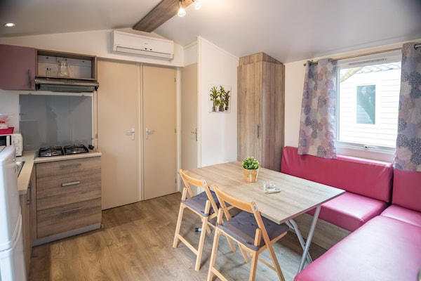 Foto van Cottage in Tarragona met Privéstrand - Vakantiehuis in La Torre del Sol, Tarragona - LivingRoom